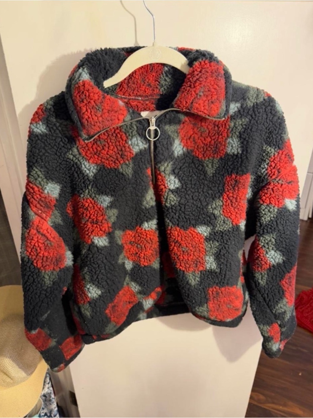 Hollister Y2K Red Rose Floral Sherpa Teddy Fleece Jacket Size S